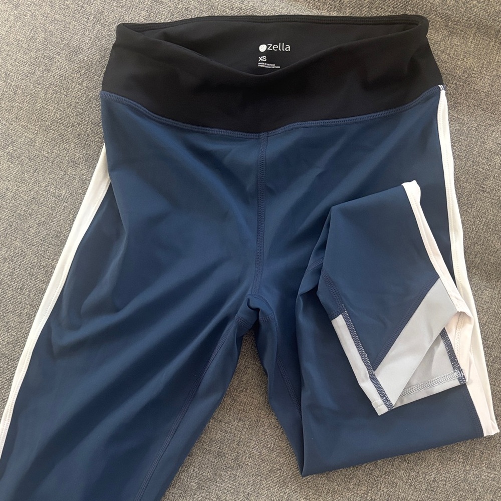 Zella Navy and Black Leggings with White Accents